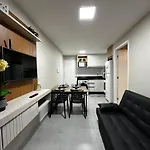 Po05- Suite| Centro| Garagem| Telas De Protecao